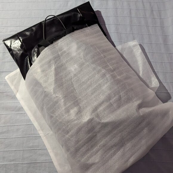 Under Armour 1376462 Unisex UA Summit Backpack Black Waterproof - Picture 3 of 4